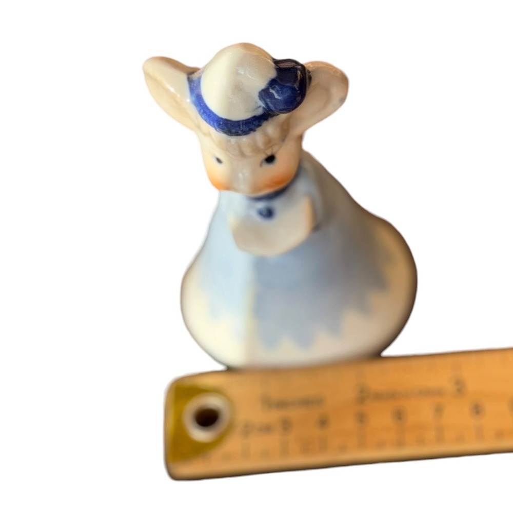 Vintage Ceramic Mouse Bell Figurine Blue Dress Bonnet Hand Painted Kitsch Decor - Picture 9 of 10